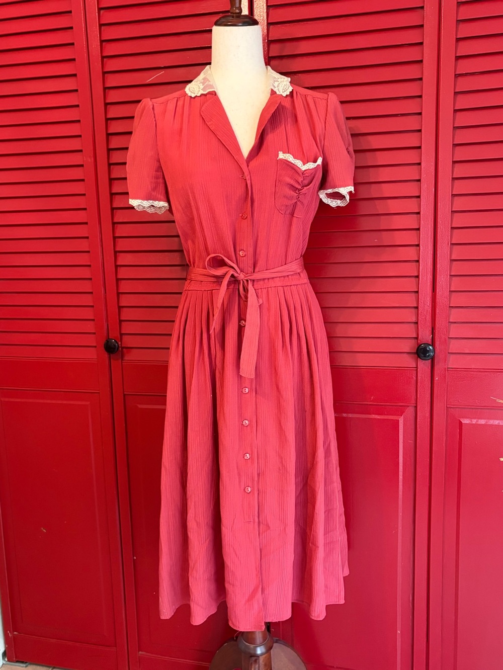 Vintage Mid Century Foxy Lady San Francisco red shirtdress 9/10 S/M
